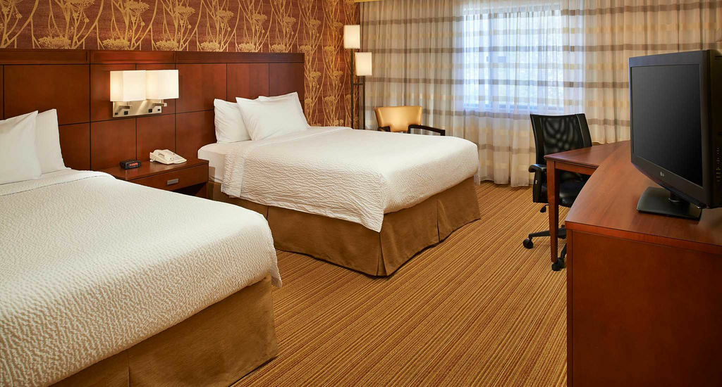 Courtyard Detroit Utica Hotel Luaran gambar